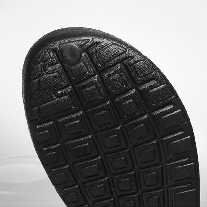 xsby Summer Breathable Mesh Sandals Beach Footwear Anti-Slip Garden Clog Shoes - Image 3