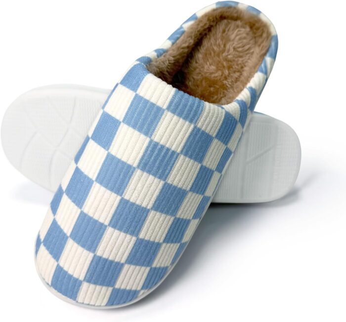 Checkered Memory Foam Slippers - Women's & Men's Soft Warm Bedroom House Slippers with Faux Fur Lining - Indoor/Outdoor - Pink, White, Black - Size 8/9 - Image 4