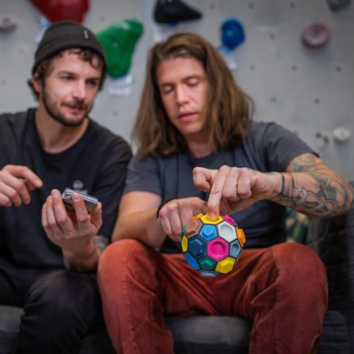 BOULDERBALL Basic 3D Climbing Ball, World Novelty, Climbing in The tiniest Space - Concentration, Creativity, Dexterity - Image 3