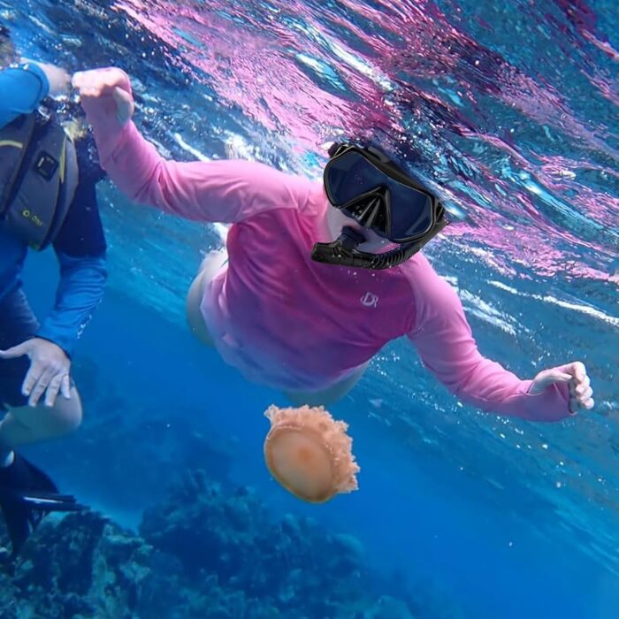 Snorkeling Gear for Adults, Dry-Top Snorkel Set Scuba Diving mask, 180°Panoramic Wide View Professional Snorkeling Gear Breathing Freely Snorkel Mask - Image 4