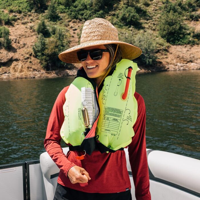 Onyx A/M-24 Automatic/Manual Inflatable Life Jacket, U.S. Coast Guard Approved, Low Profile, Compact Design, Manual Convertible Inflation Option - Image 4
