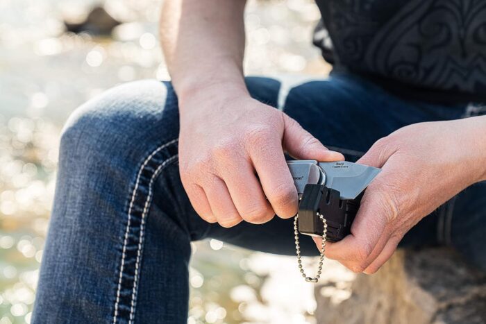 Smith & Wesson Benji 2.5in High Carbon S.S. Folding Keychain Knife with 1.75in Modified Tanto Blade and G10 Handle for Outdoor, Tactical, Survival and EDC,Black - Image 6
