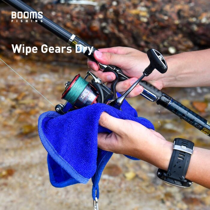 Booms Fishing B0T Microfiber Fishing Towel with Clip, 3 Pack Blue - Image 4