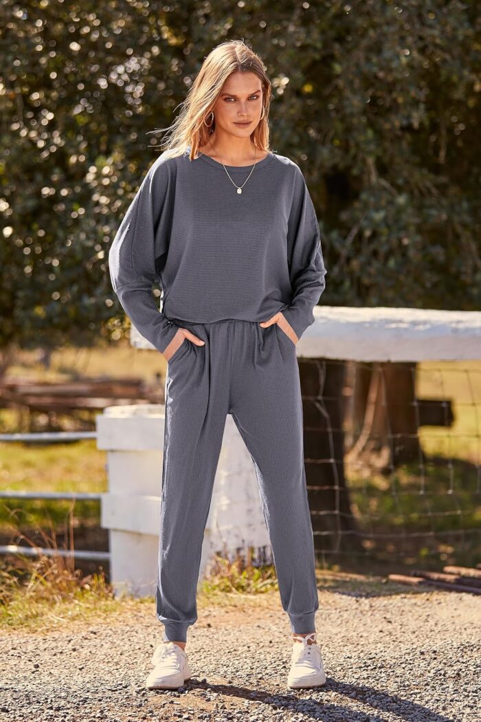 PRETTYGARDEN Women's Fall 2 Piece Outfits Fashion Sweatsuit Long Sleeve Pullover Pants Ribbed Spring Matching Lounge Set - Image 6