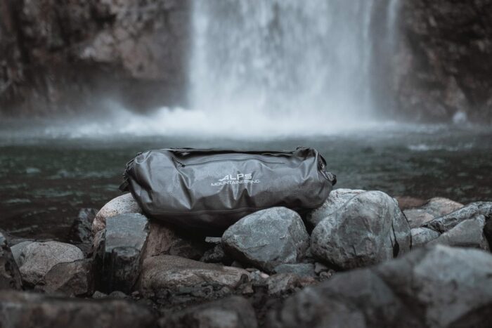 ALPS Mountaineering Downpour Duffel Bag - Image 9