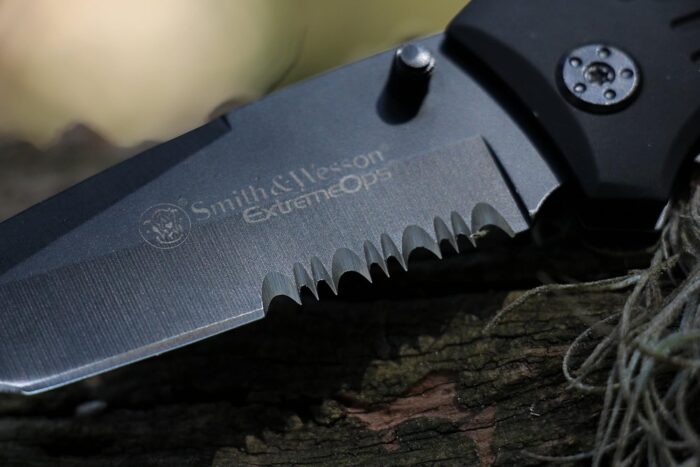 Smith & Wesson SWFR2S 8in High Carbon S.S. Folding Knife with 3.3in Tanto Point Serrated Blade and Aluminum Handle for Outdoor, Tactical, Survival and EDC - Image 3